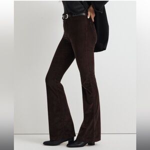 Madewell PetiteThe Perfect Vintage Flare Pant in Corduroy